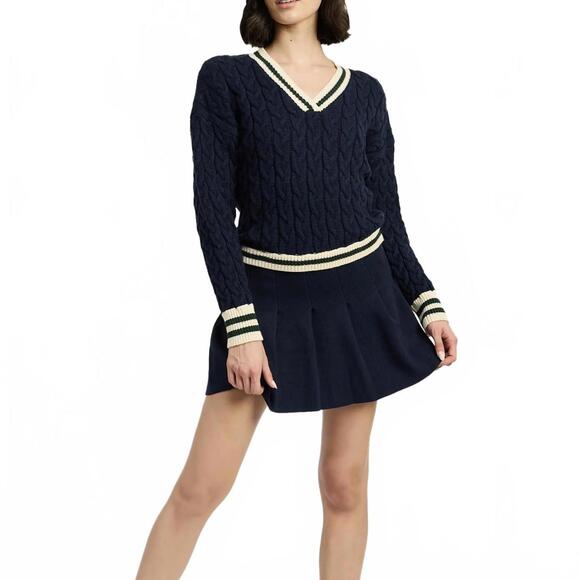 En Saison Collegiate Pleated Long Sleeve Cable Stitch Mini Sweater Dress NWT